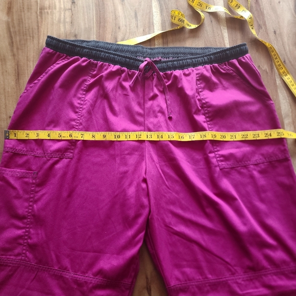 Pink scrub cargo pants/ medical uniform, flare legs, size 1X - Picture 4 of 6
